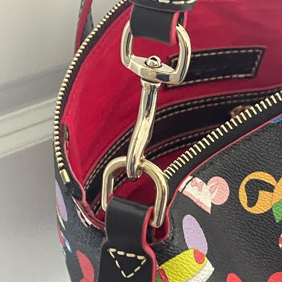 Dooney & Bourke/ Disney “I Am Ear Hat” handbag - Picture 4 of 11